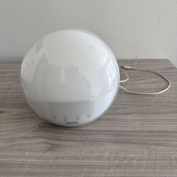 Philips SmartSleep HF3520 Wake-Up Light Sunrise Alarm Clock Nature Sounds Radio - Picture 1 of 7